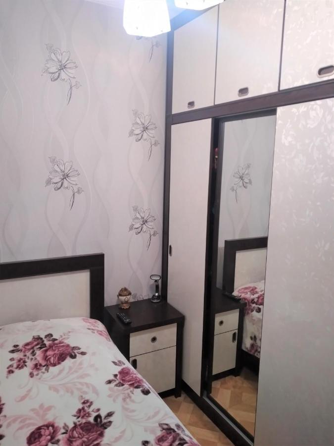 Izi'S Cozy Apartment Кутаиси Екстериор снимка